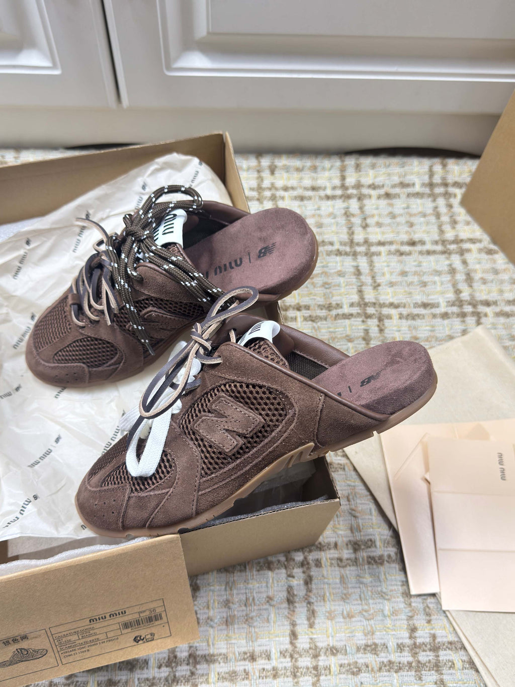 MIUMIU 26S NEW BALANCE SNEAKER MULES IN DARK BROWN SUEDE AND MESH