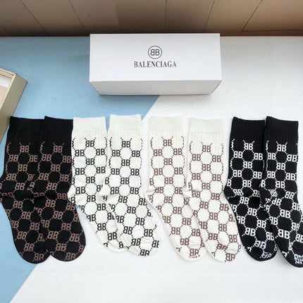 BALENCIAGA 26S CREW SOCKS 507857 (1 BOX)