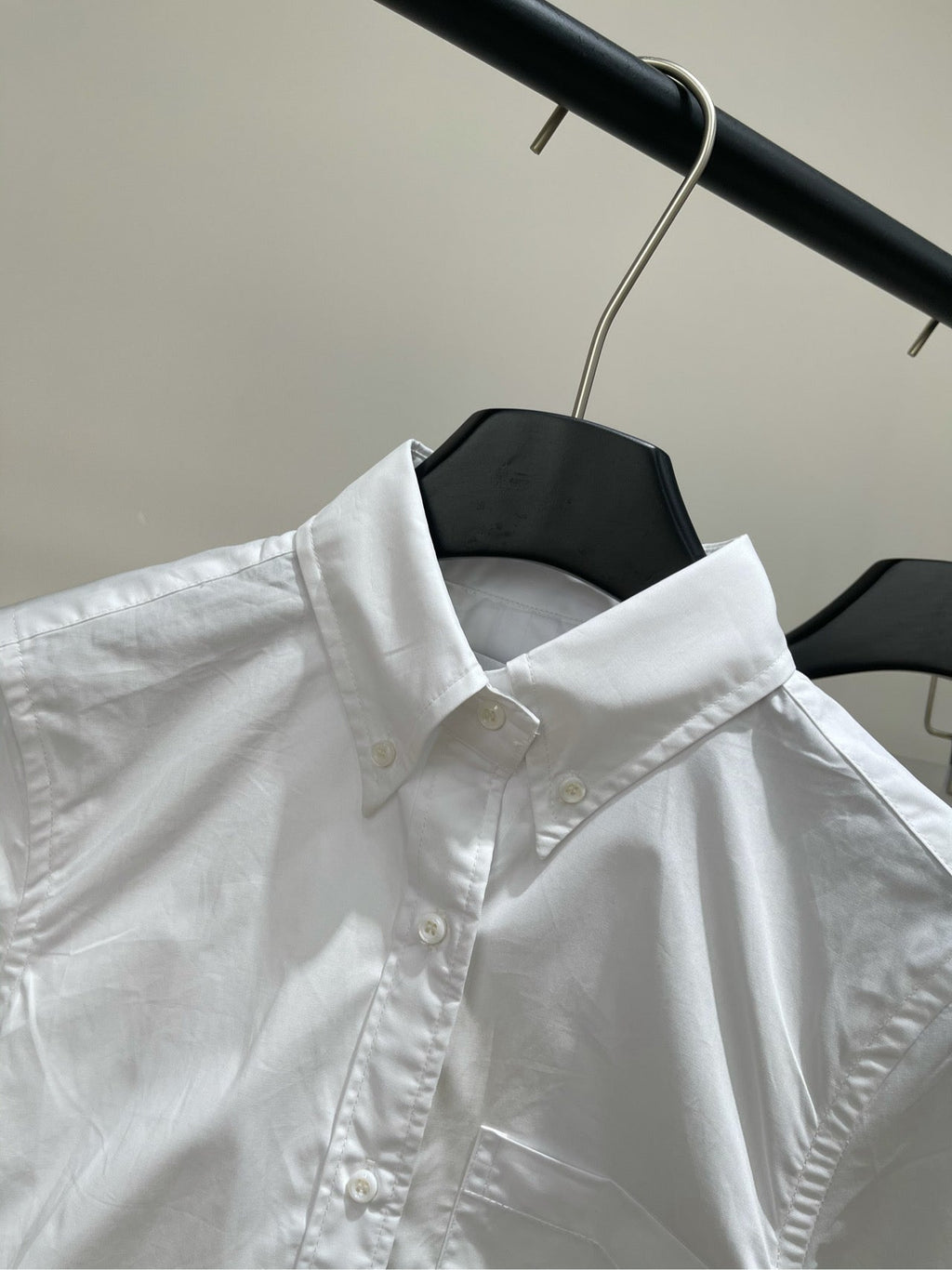 THOM SIMPLE WHITE SHORT-SLEEVE SHIRT 267950