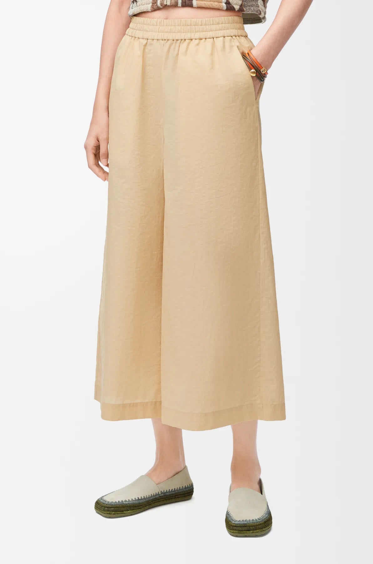LOEWE CROPPED PANTS STYLE 75
