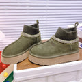 SNOW BOOTS IN OLIVE GREEN SUEDE WITH ETHNIC STYLE SOCK