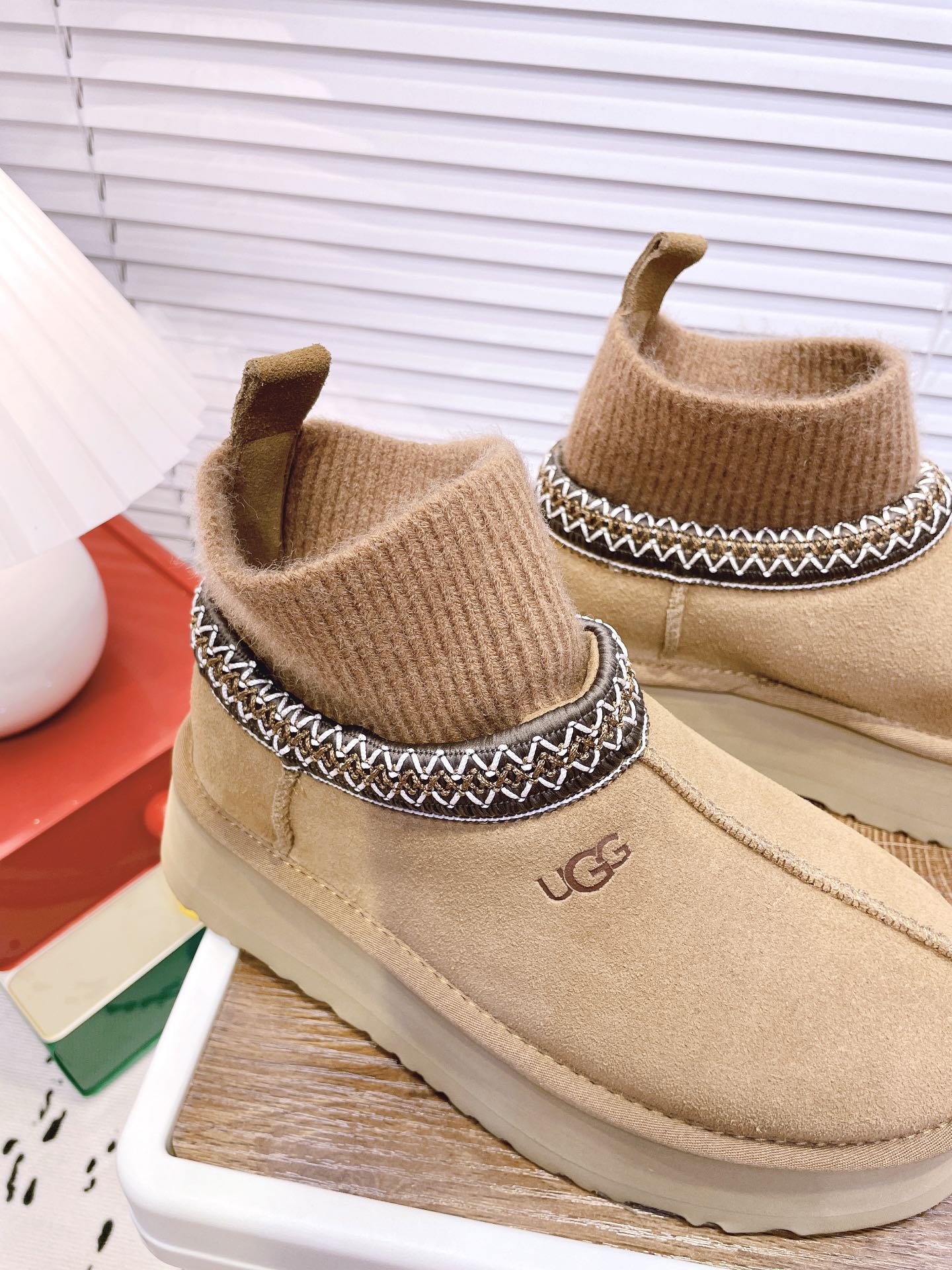 SNOW BOOTS IN CIDER BROWN SUEDE WITH ETHNIC STYLE SOCK