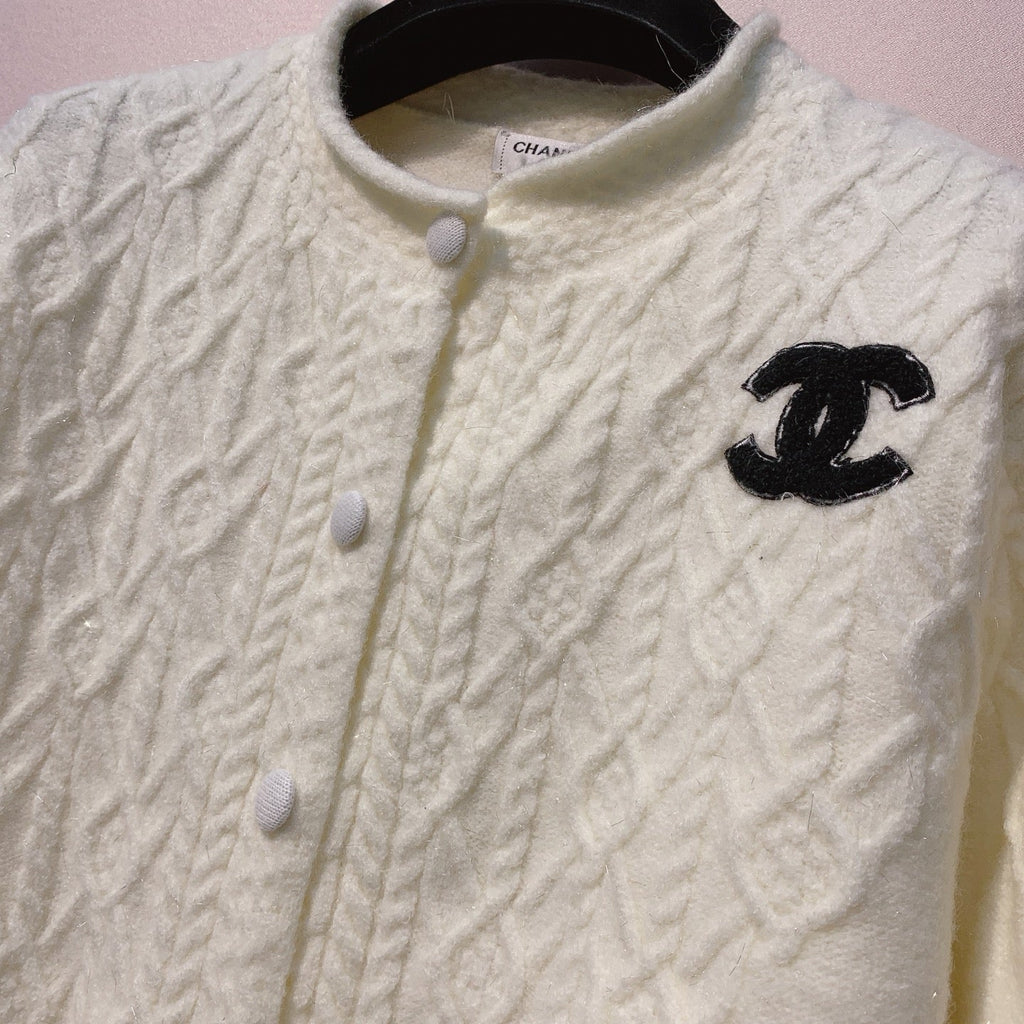 CHANEL 25S CARDIGAN 611