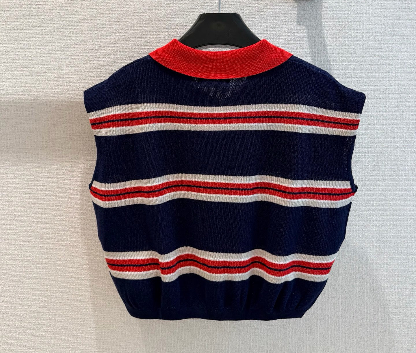 CELINE 26S SLEEVELESS POLO TOP 393