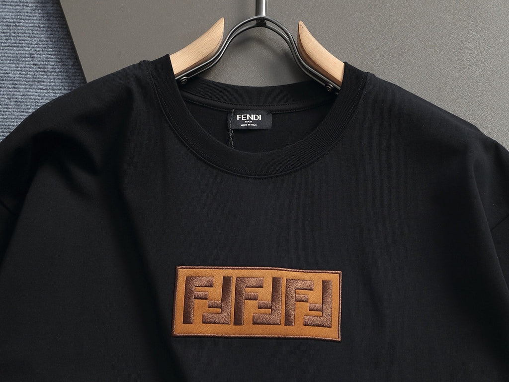 FENDI 26S SHORT SLEEVE T-SHIRT 173