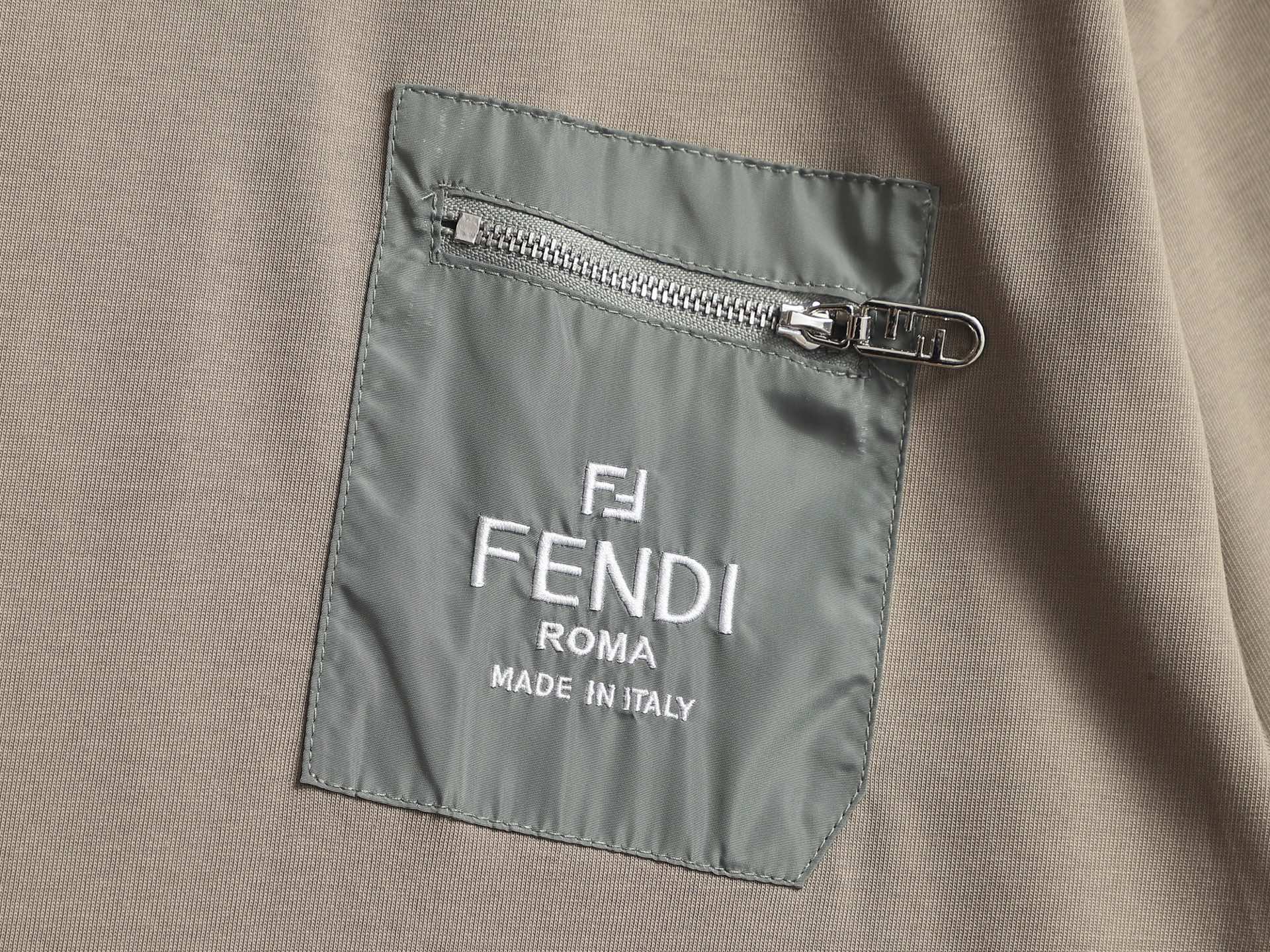 FENDI 26S SHORT SLEEVE T-SHIRT 095