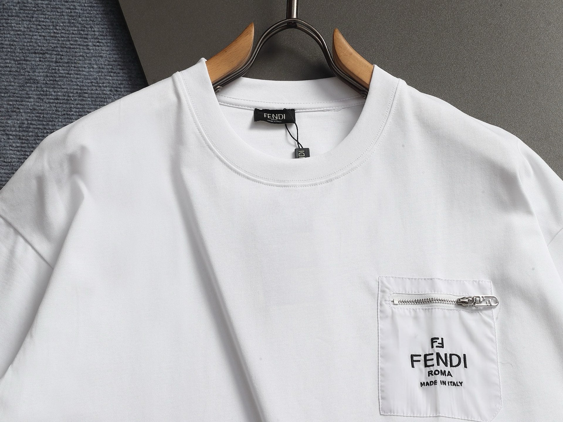 FENDI 26S SHORT SLEEVE T-SHIRT 094