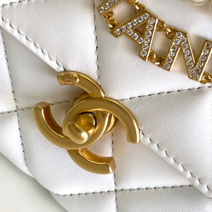 CC MINI 20 FLAP BAG IN WHITE LAMBSKIN GOLD HARDWARE