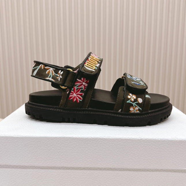 DIOR BACK-STRAP SANDALS 25S IN MOSS GREEN AND BLACK CALFSKIN EMBROIDERED WITH PETITES FLEURS
