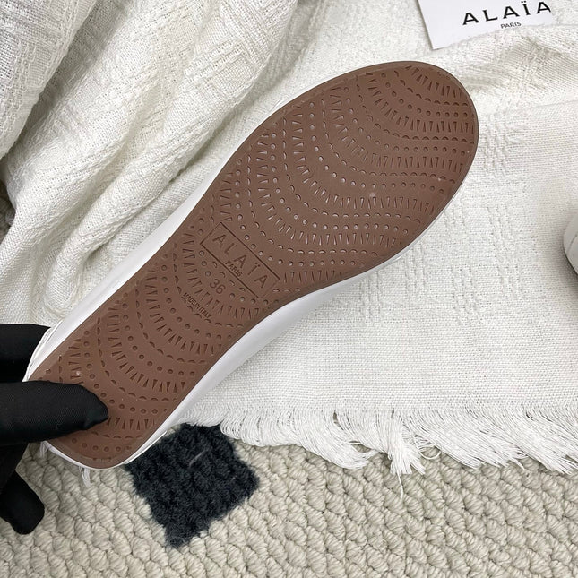 ALAIA 26S BALLET TECKEL IN WHITE CALFSKIN