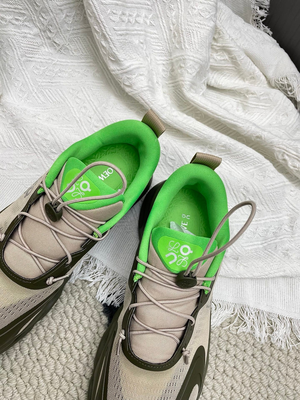 LOEWE 26S CLOUDSOLO SNEAKERS IN OLIVE GREEN AND BEIGE RECYCLED POLYESTER