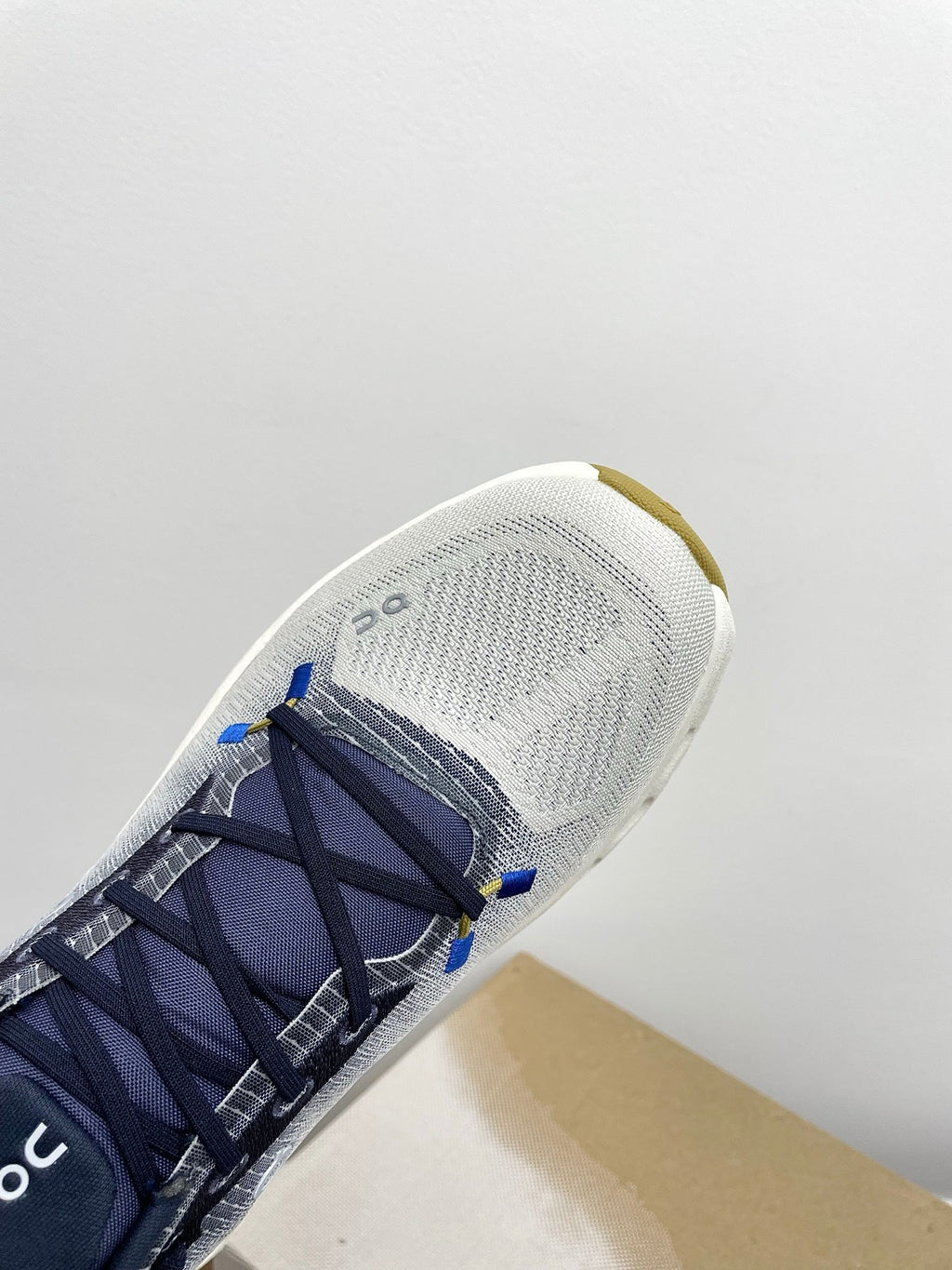 LOEWE 26S CLOUDTILT SNEAKER IN DARK BLUE IVORY RECYCLED POLYESTER