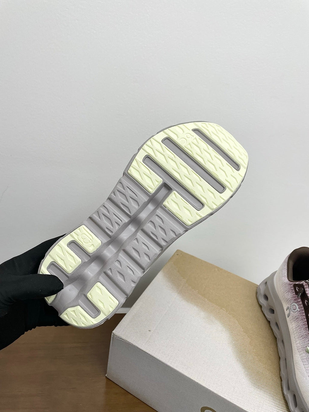 LOEWE 26S CLOUDTILT SNEAKER IN DARK BROWN IVORY RECYCLED POLYESTER