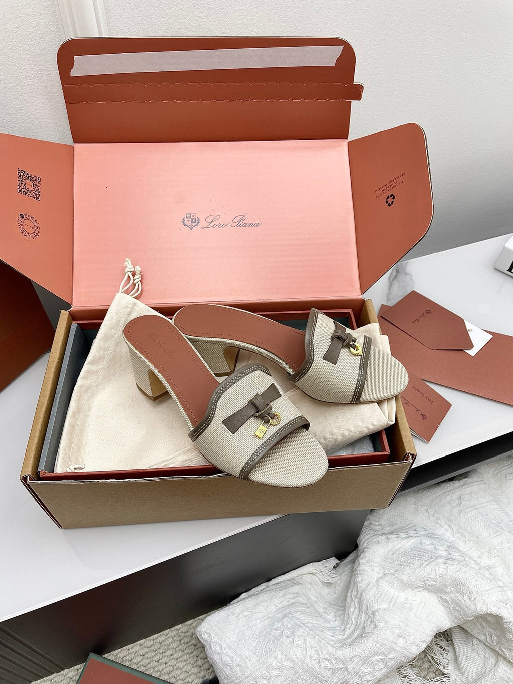 LP 26S HIGH HEEL SANDALS IN LIGHT BEIGE CANVAS AND GREY CALFSKIN