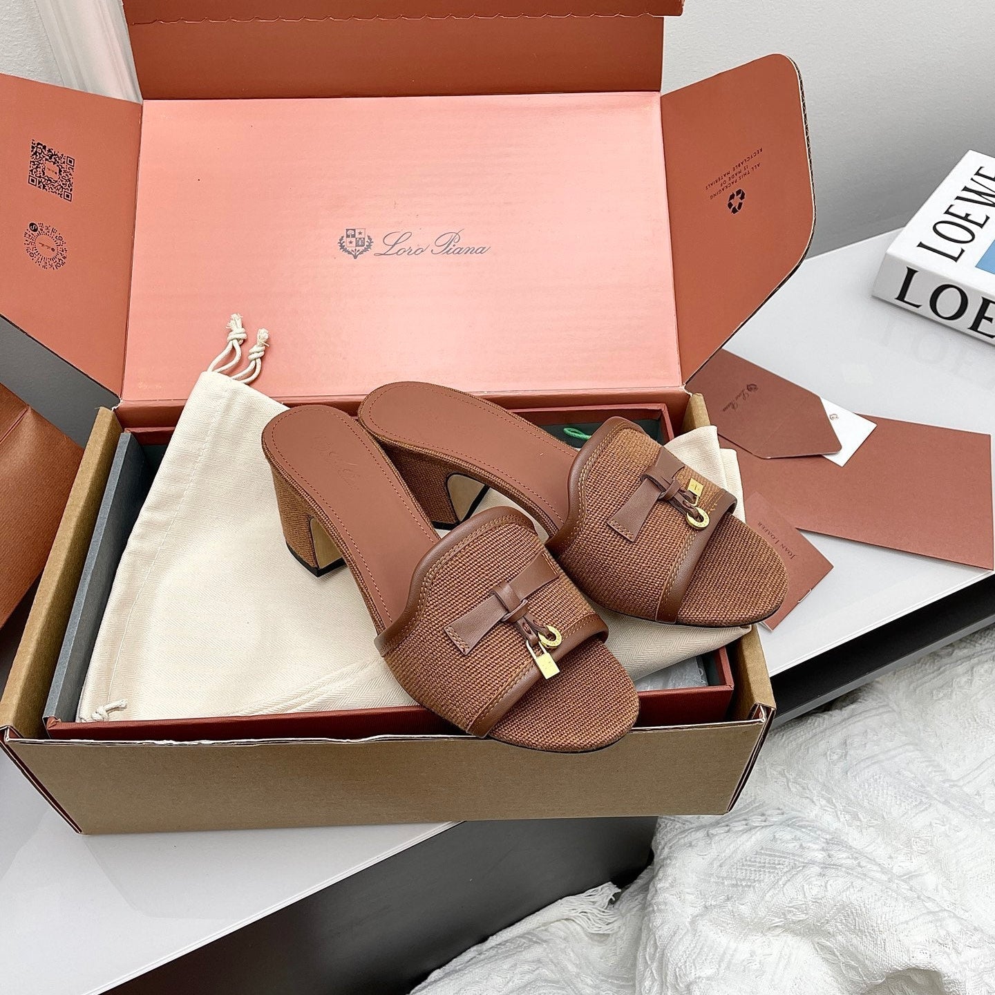 LP 26S HIGH HEEL SANDALS IN BROWN CANVAS AND CALFSKIN
