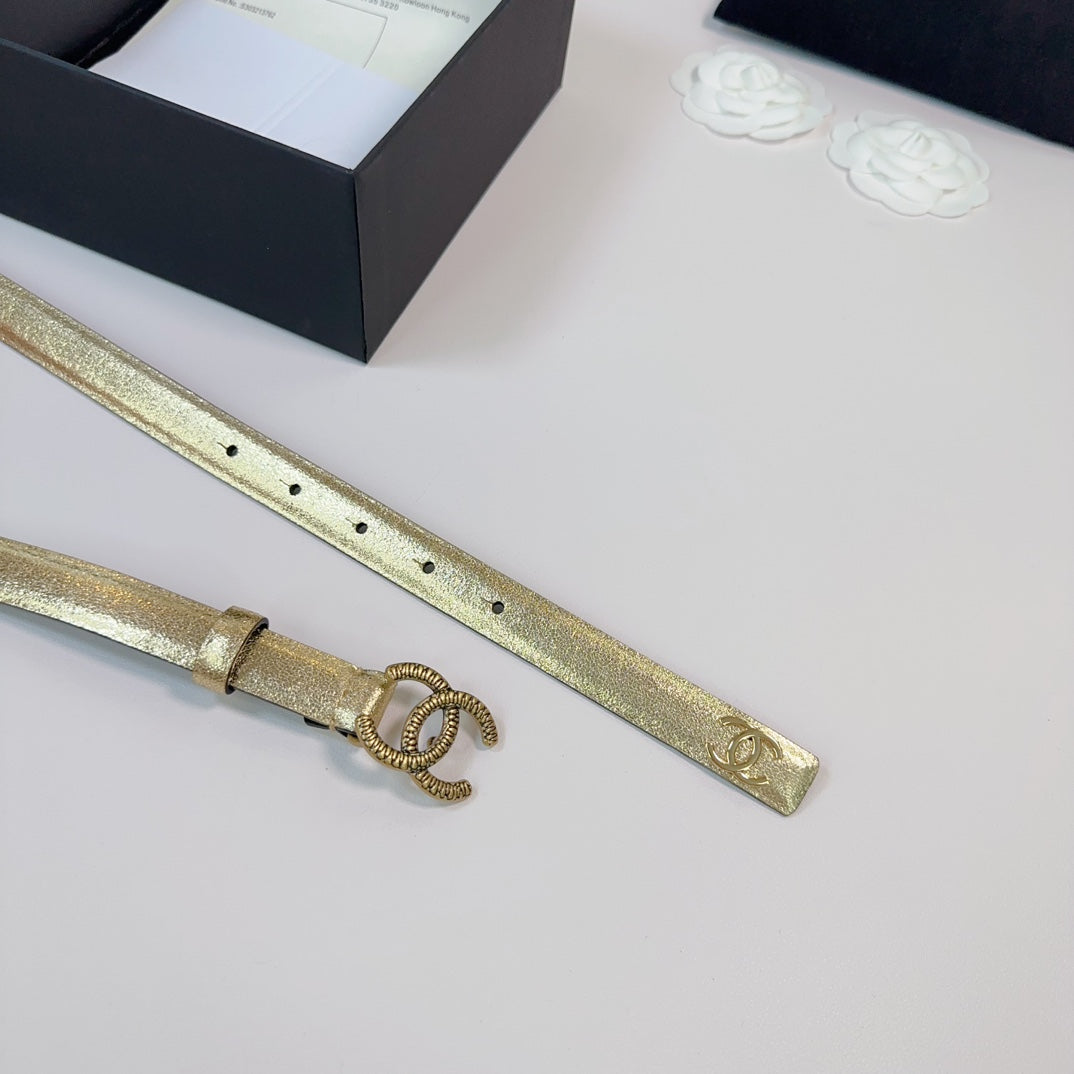 CC BELT 20 MM IN GOLDEN CALFSKIN WITH GOLD HARDWARE