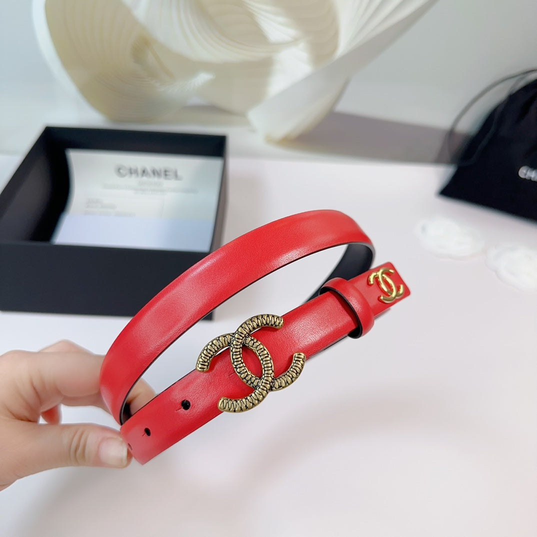 CC BELT 20 MM IN CHERRY RED CALFSKIN WITH GOLD BUCKLE AND LOGO