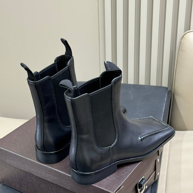 ALAIA 25S SQUARE TOE CHELSEA ANKLE BOOTS SHOES IN BLACK CALFSKIN