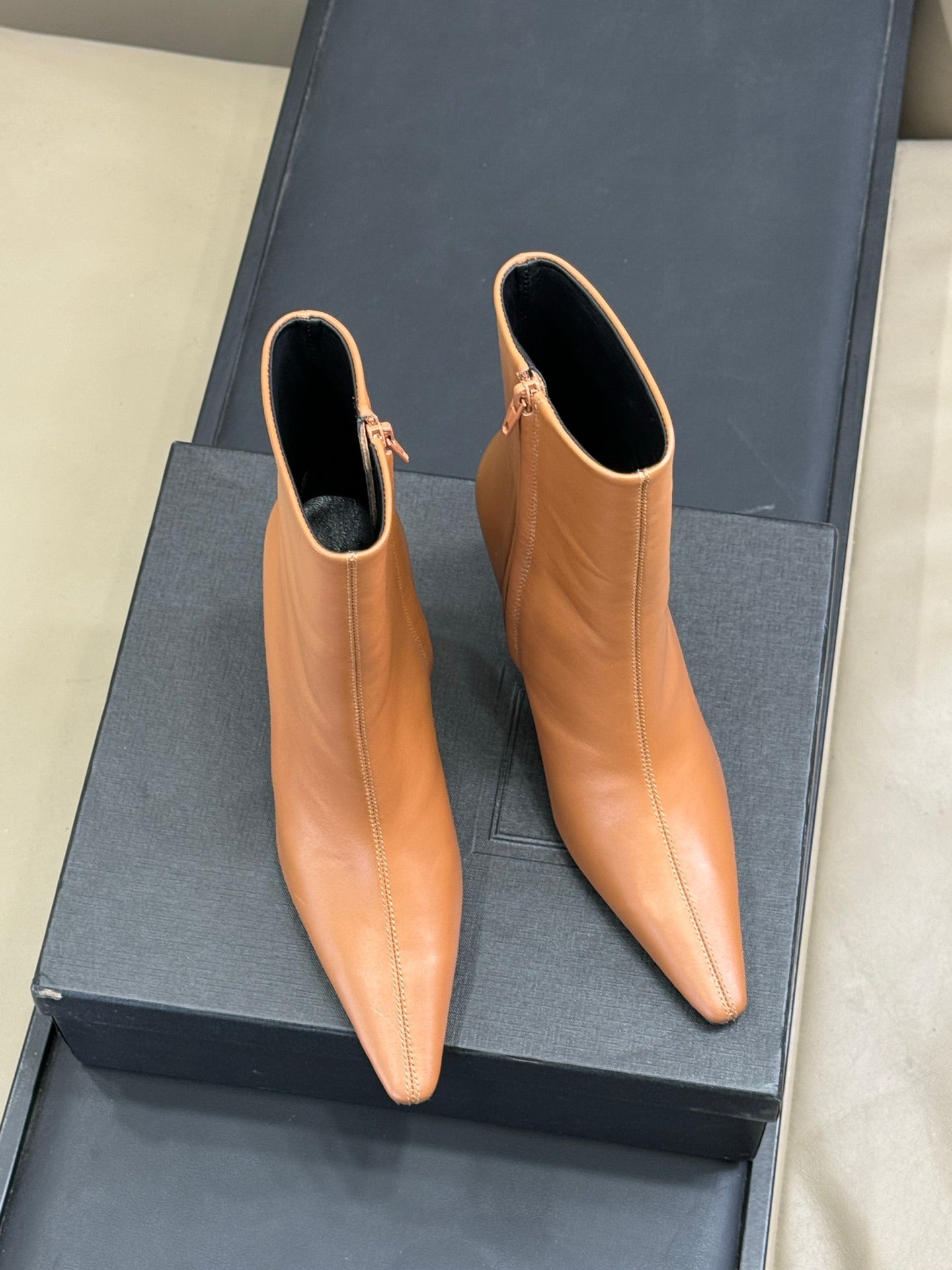 YSL 26S ZIPPERED HEELED BOOTS IN ORANGE BROWN CALFSKIN
