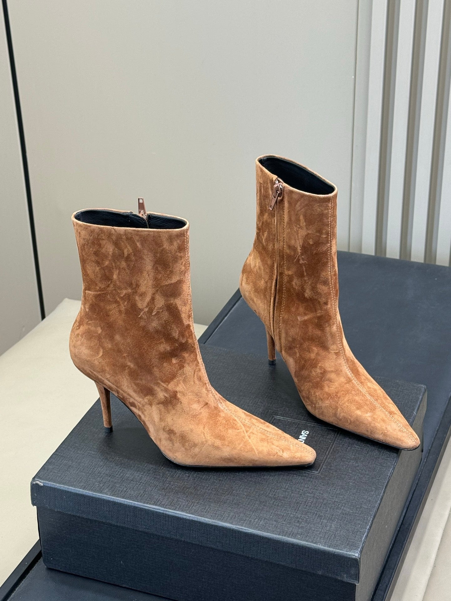 YSL 26S ZIPPERED HEELED BOOTS IN LIGHT BROWN SUEDE
