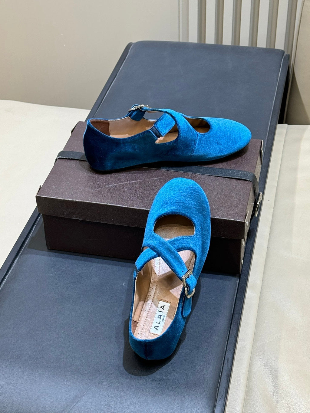 ALAIA 26S MARY JANE BALLET FLATS IN DARK BLUE VELVET
