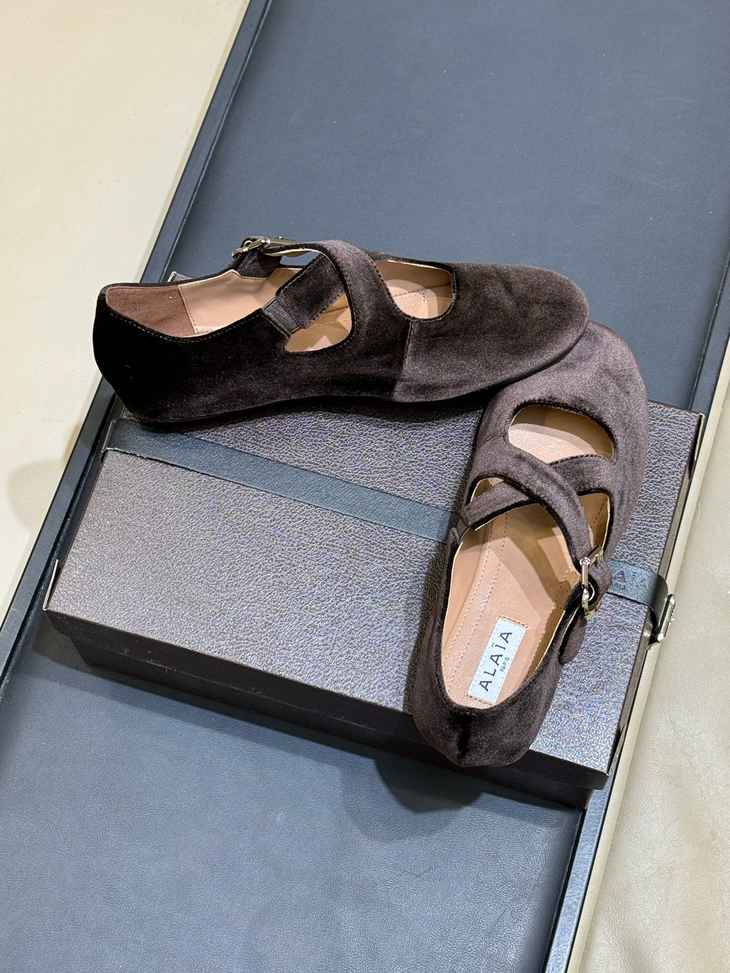 ALAIA 26S MARY JANE BALLET FLATS IN DARK BROWN VELVET