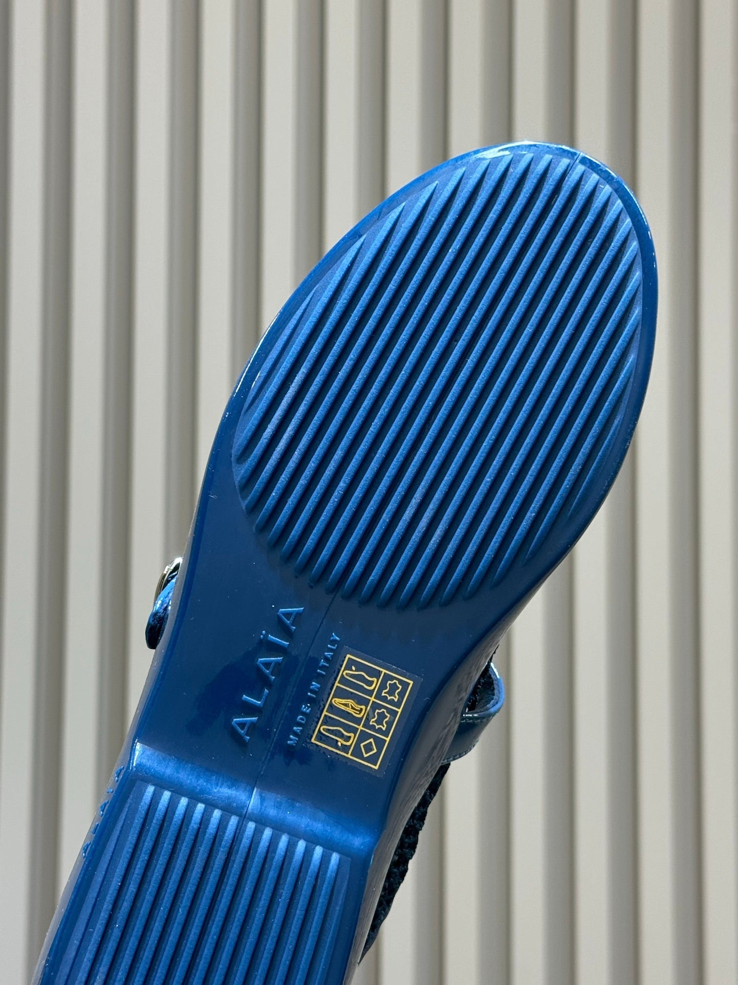 ALAIA 26S MARY JANE BALLET FLATS IN DARK BLUE MESH AND GLOSSY CALFSKIN