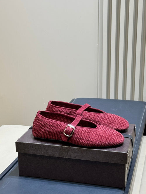 ALAIA 26S KNIT BALLET FLATS IN DARK RED SUEDE