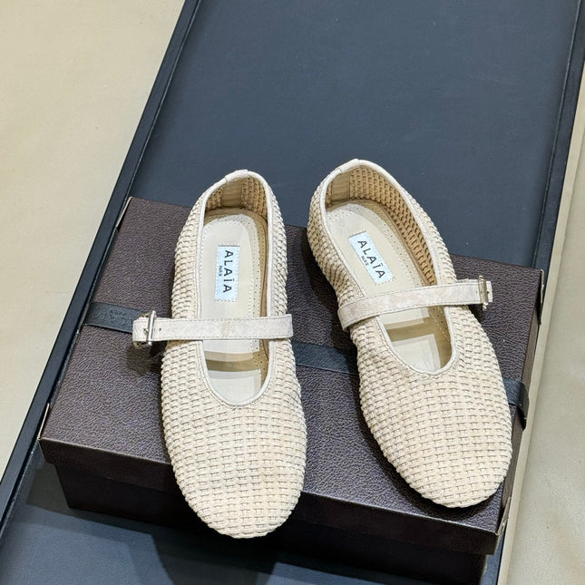 ALAIA 26S KNIT BALLET FLATS IN OFF WHITE SUEDE