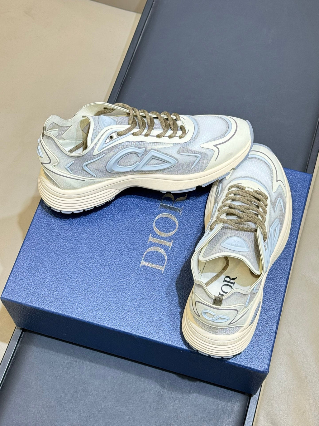 DIOR 26S B30 COUNTDOWN TECH SNEAKER IN GRAY AND LIGHT BLUE TECHNICAL FABRIC AND SUEDE