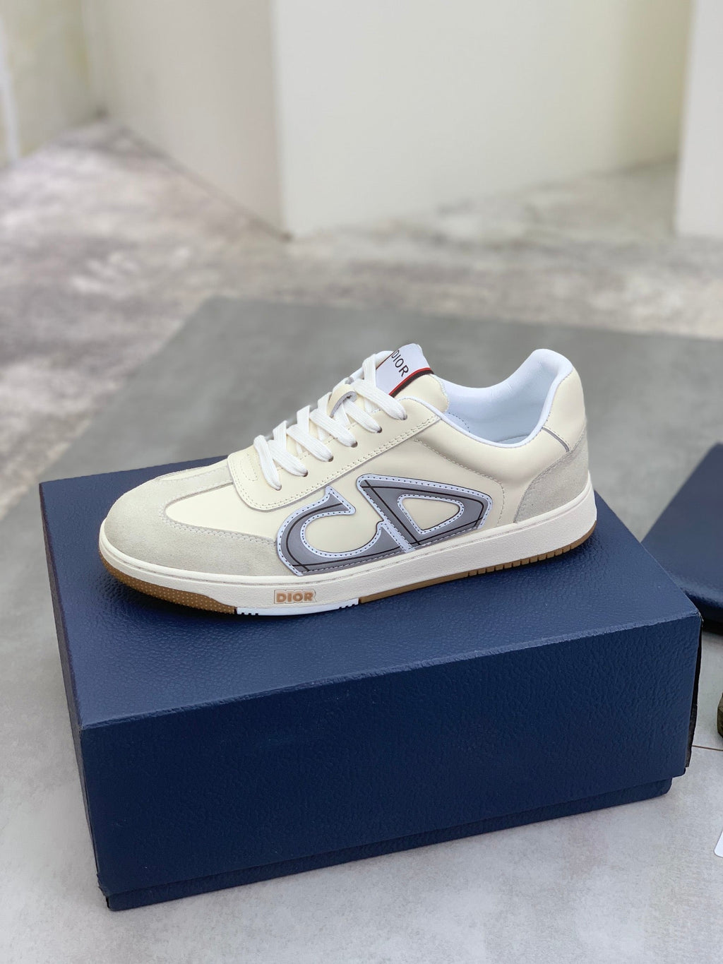 CD HOMME SNEAKERS IVORY CALFSKIN AND SUEDE