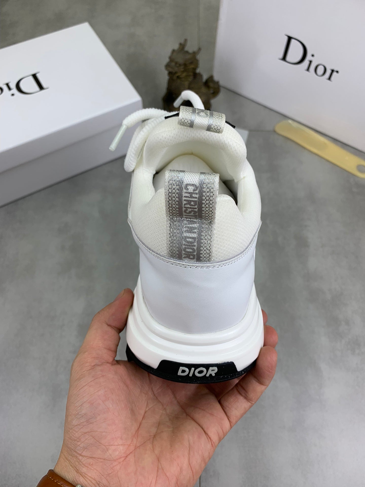 CD B24 SNEAKER BEIGE AND WHITE FABRIC