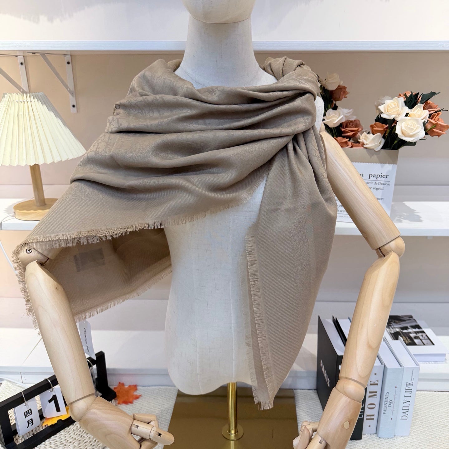 DIOR 26S SCARF 140CM IN SILK & CASHMERE 281271