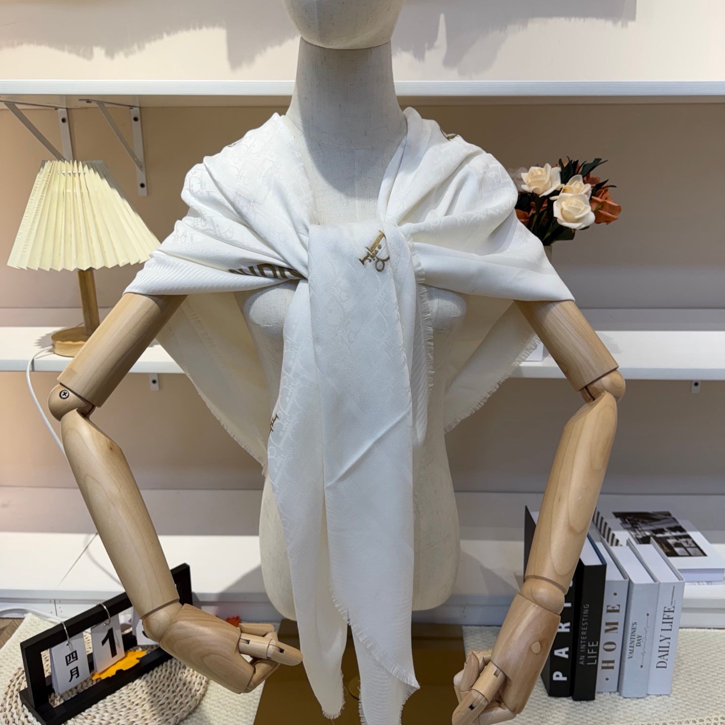 DIOR 26S SCARF 140CM IN SILK & CASHMERE 281272