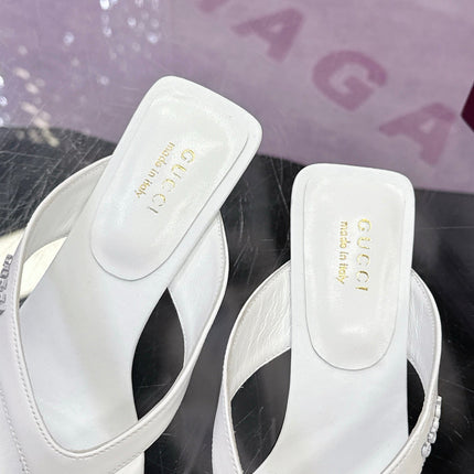 GUCCI 26S THONG KITTEN HEEL SANDALS 55MM IN WHITE CALFSKIN