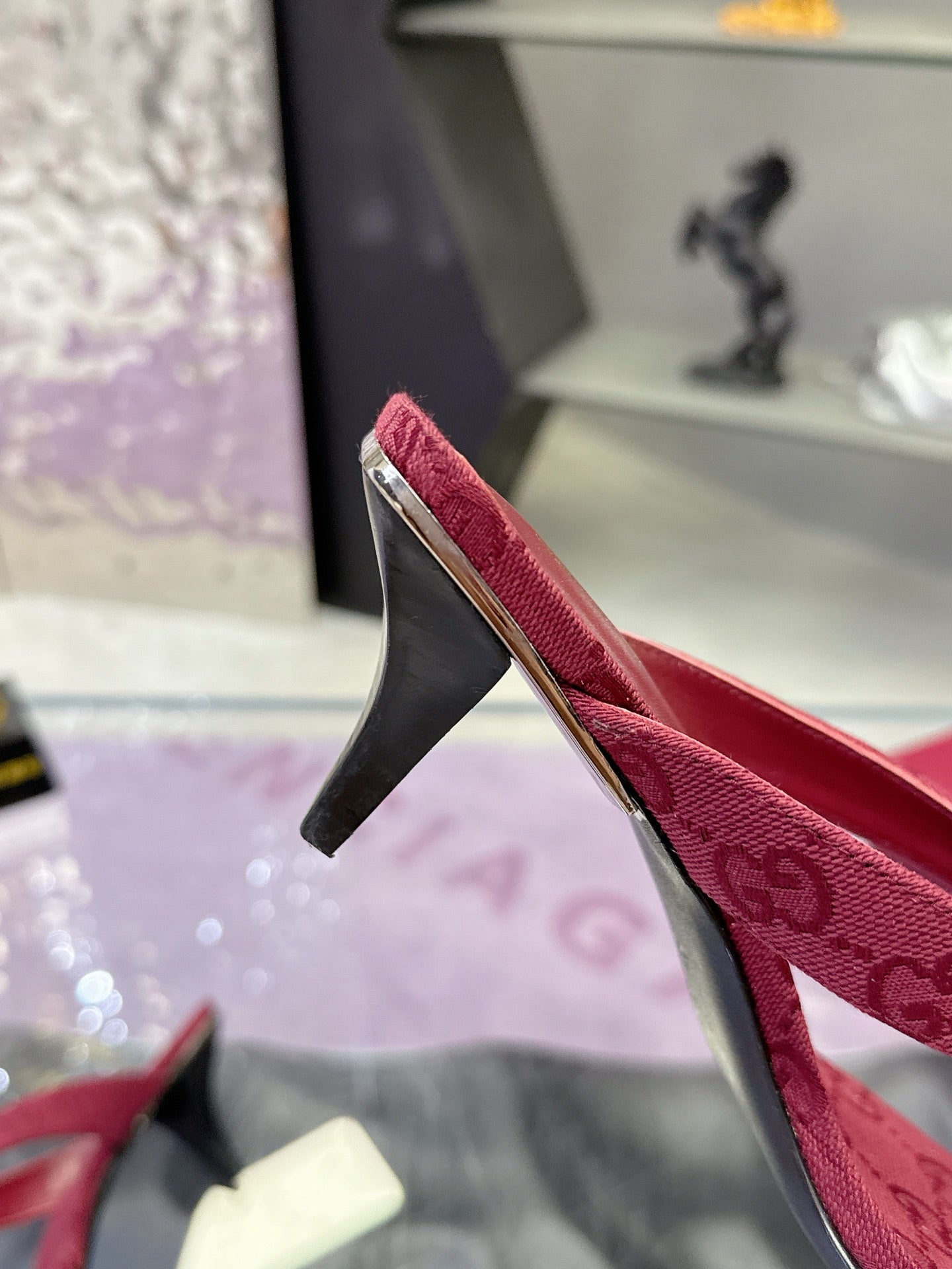 GUCCI 26S THONG KITTEN HEEL SANDALS 55MM IN BURGUNDY RED GG CANVAS