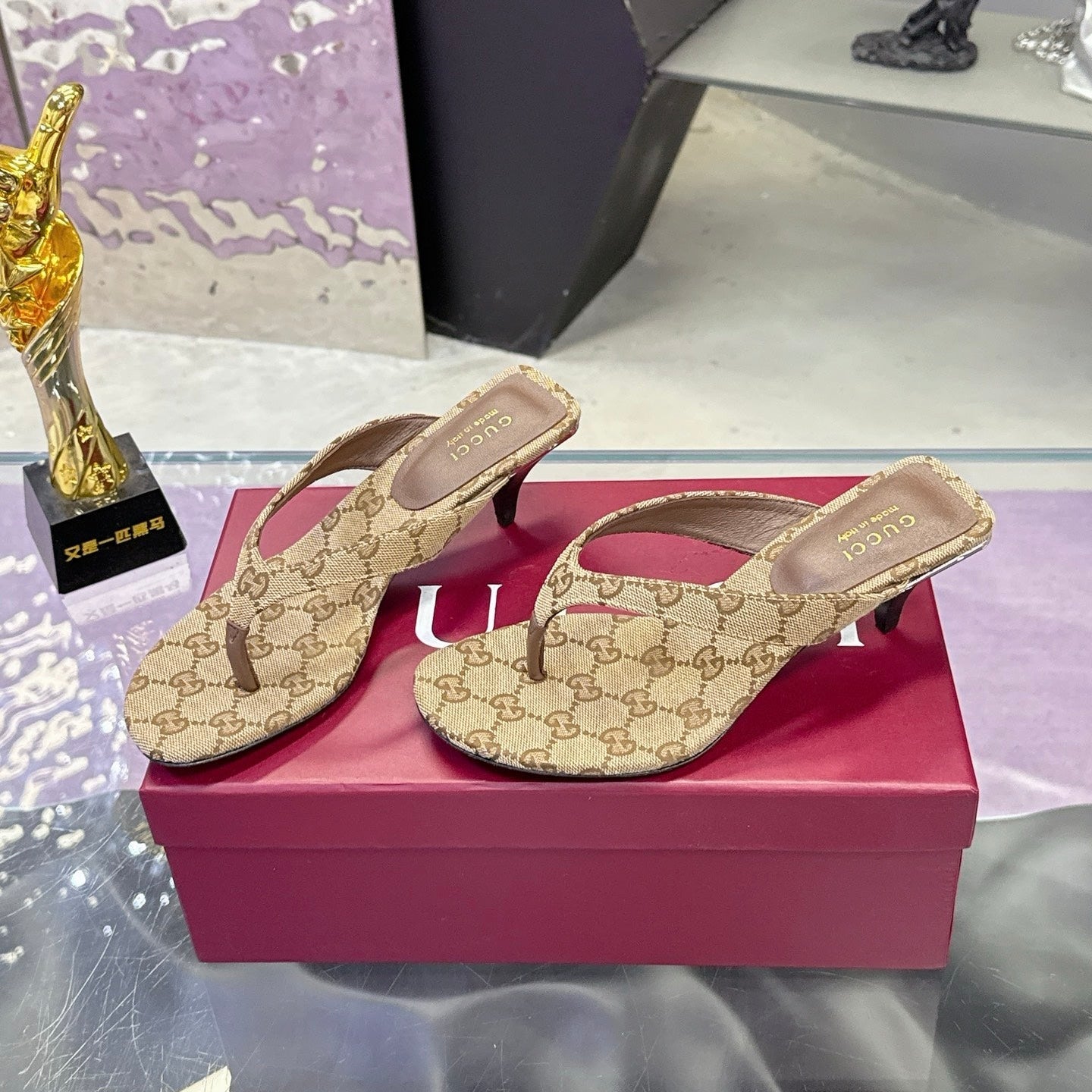 GUCCI 26S THONG KITTEN HEEL SANDALS 55MM IN BEIGE GG CANVAS