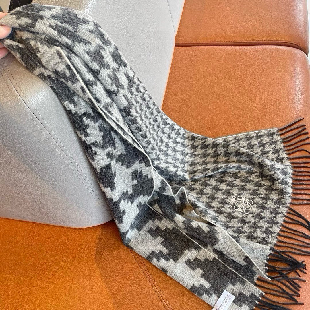 LOEWE 26S SCARF 190 IN CASHMERE 486806