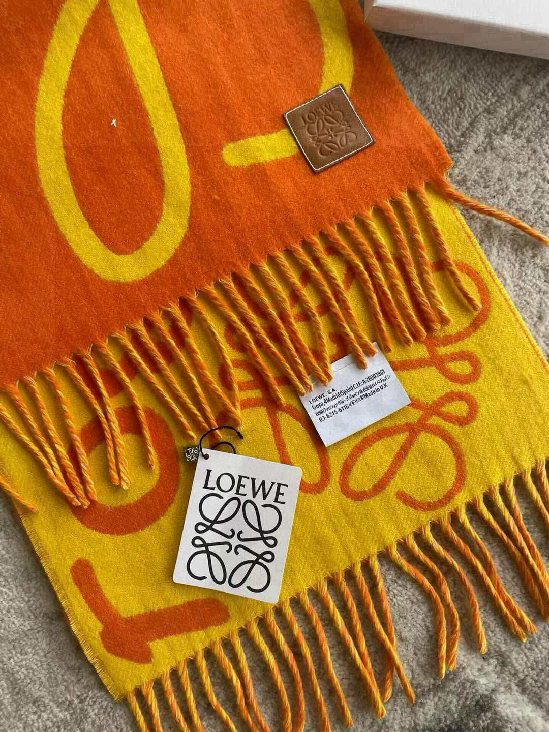 LOEWE 26S SCARF 180 IN CASHMERE 540621