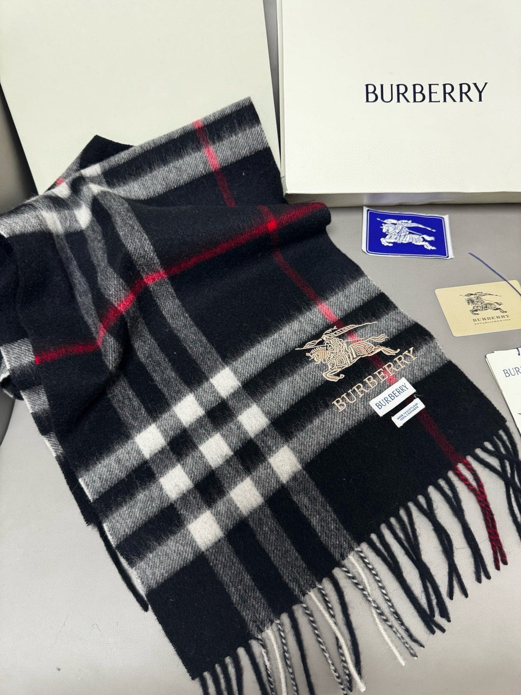 BURBERRY 26S SCARF 180CM IN CASHMERE 171838