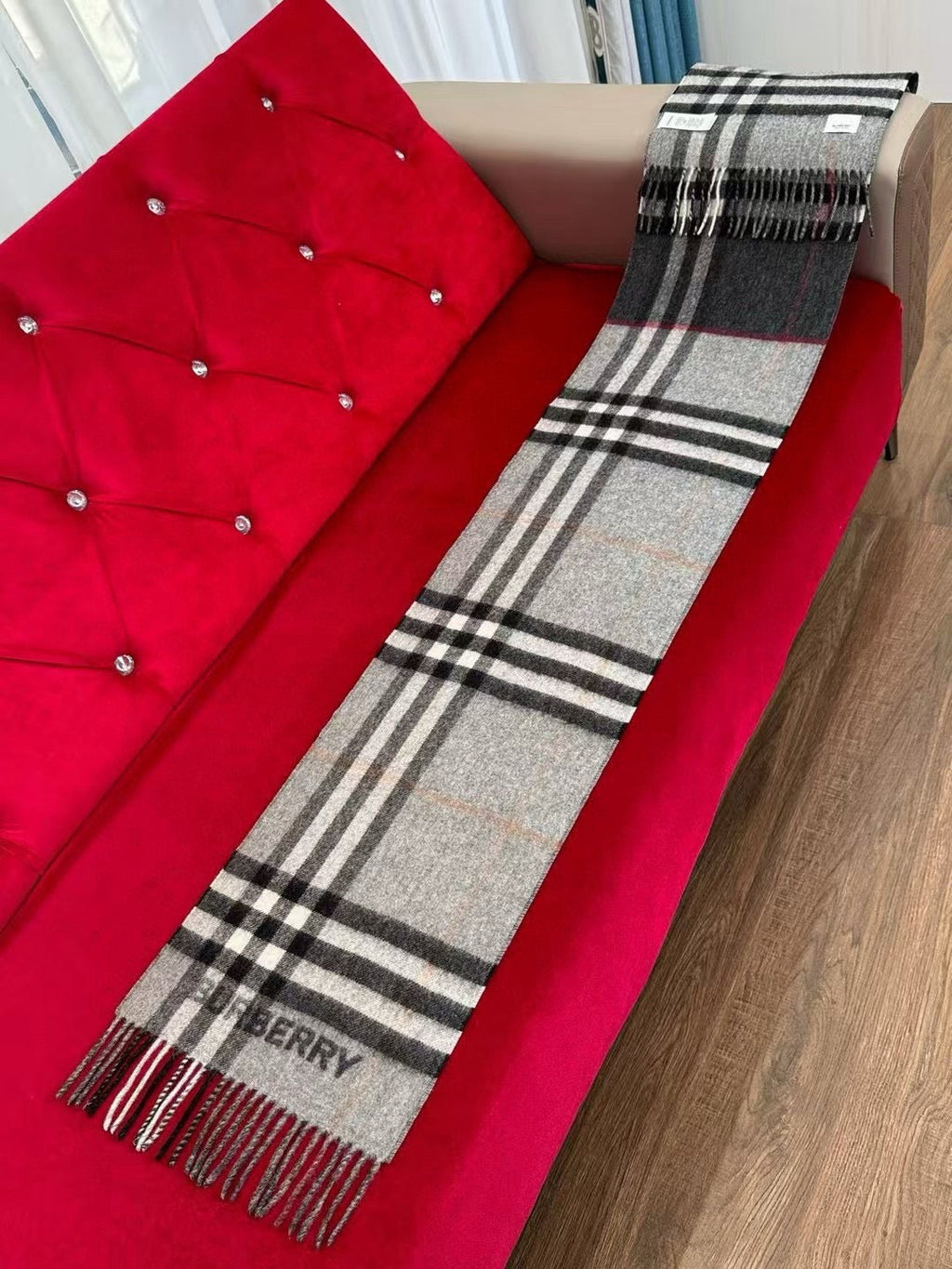 BURBERRY 26S SCARF 168CM IN CASHMERE 202511