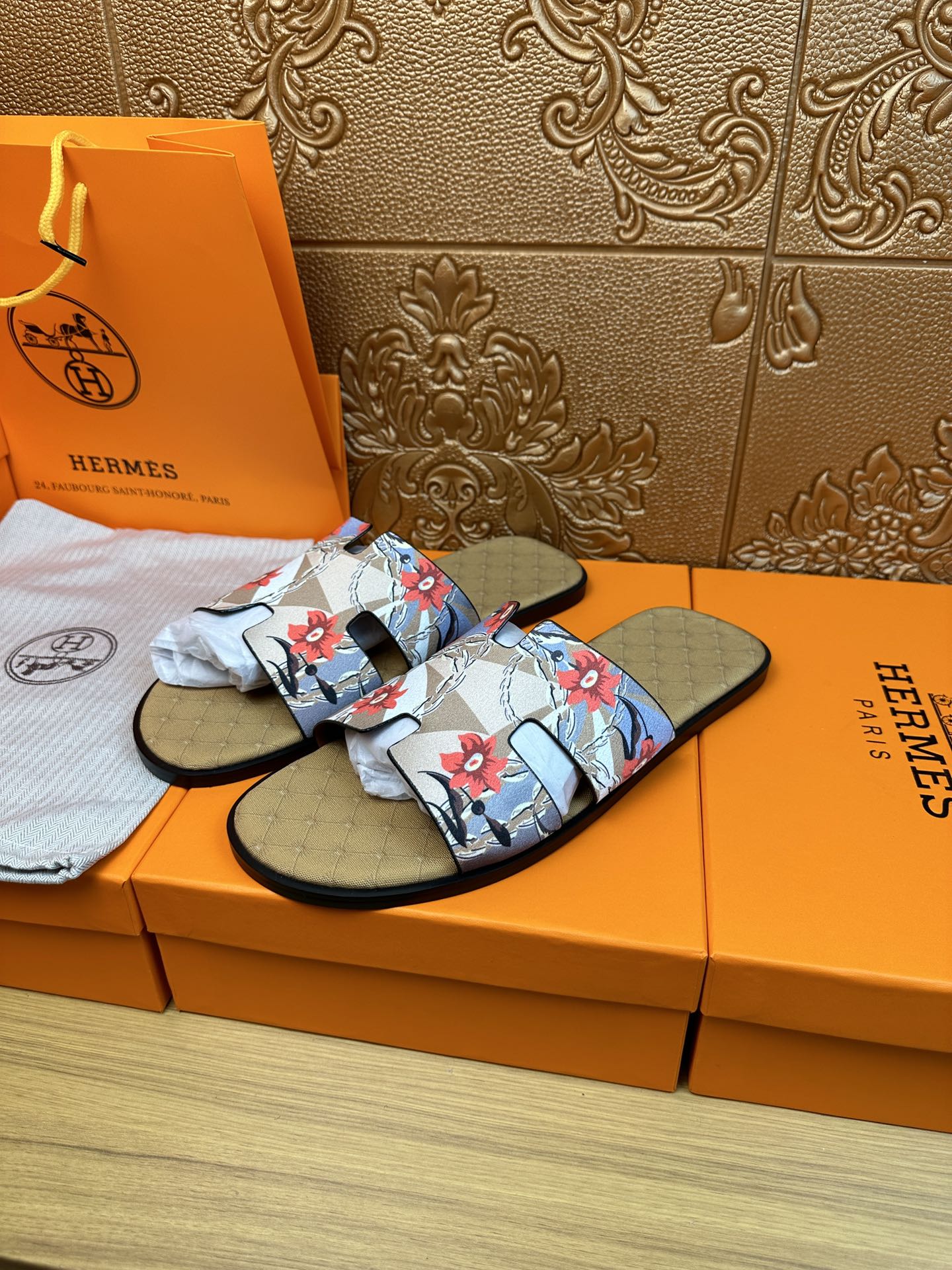HM IZMIR SANDAL MUSTARD SUEDE WITH FLOWER MOTIF