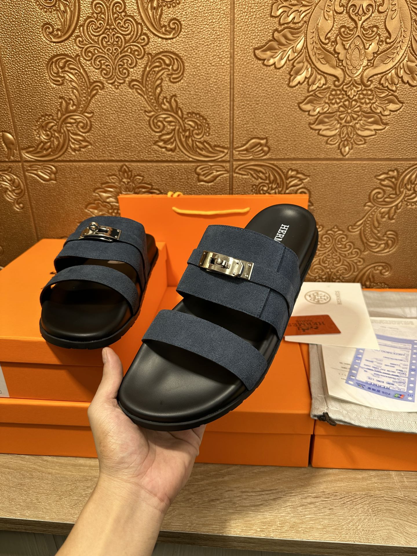 HM JACKSON SANDAL CHARCOAL SUEDE