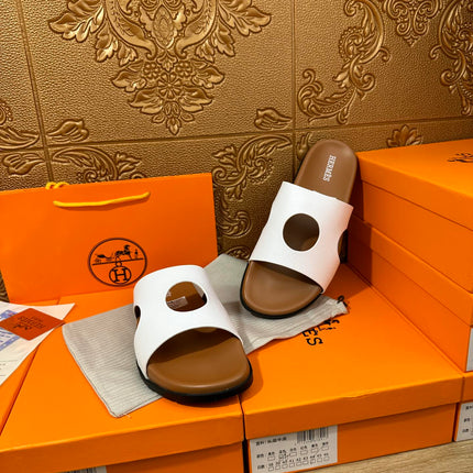 HM CIRCLE CUT SANDAL WHITE AND CARAMEL CALFSKIN