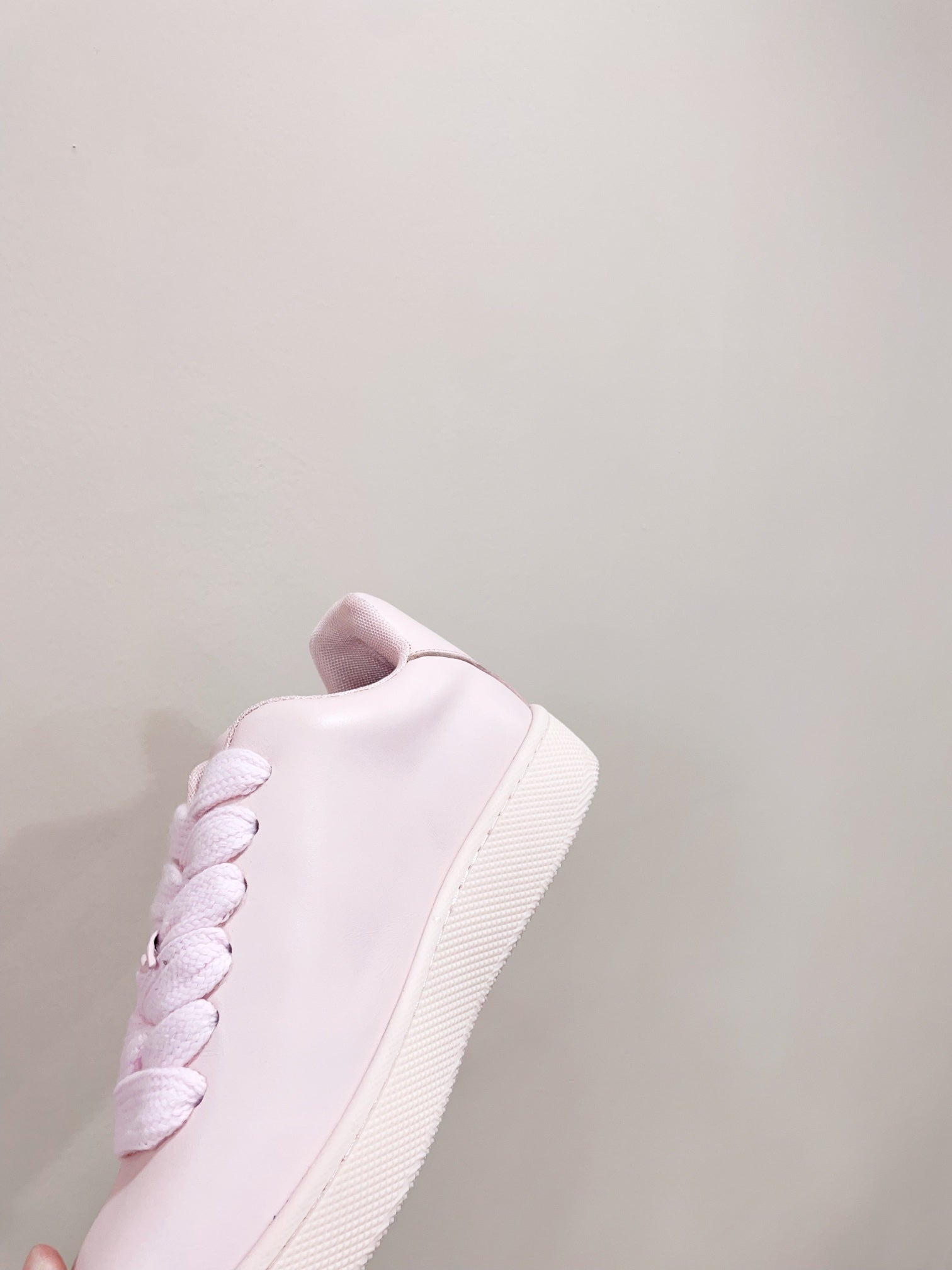 BURBERRY 26S LACE UP SNEAKERS IN LIGHT PINK CALFSKIN