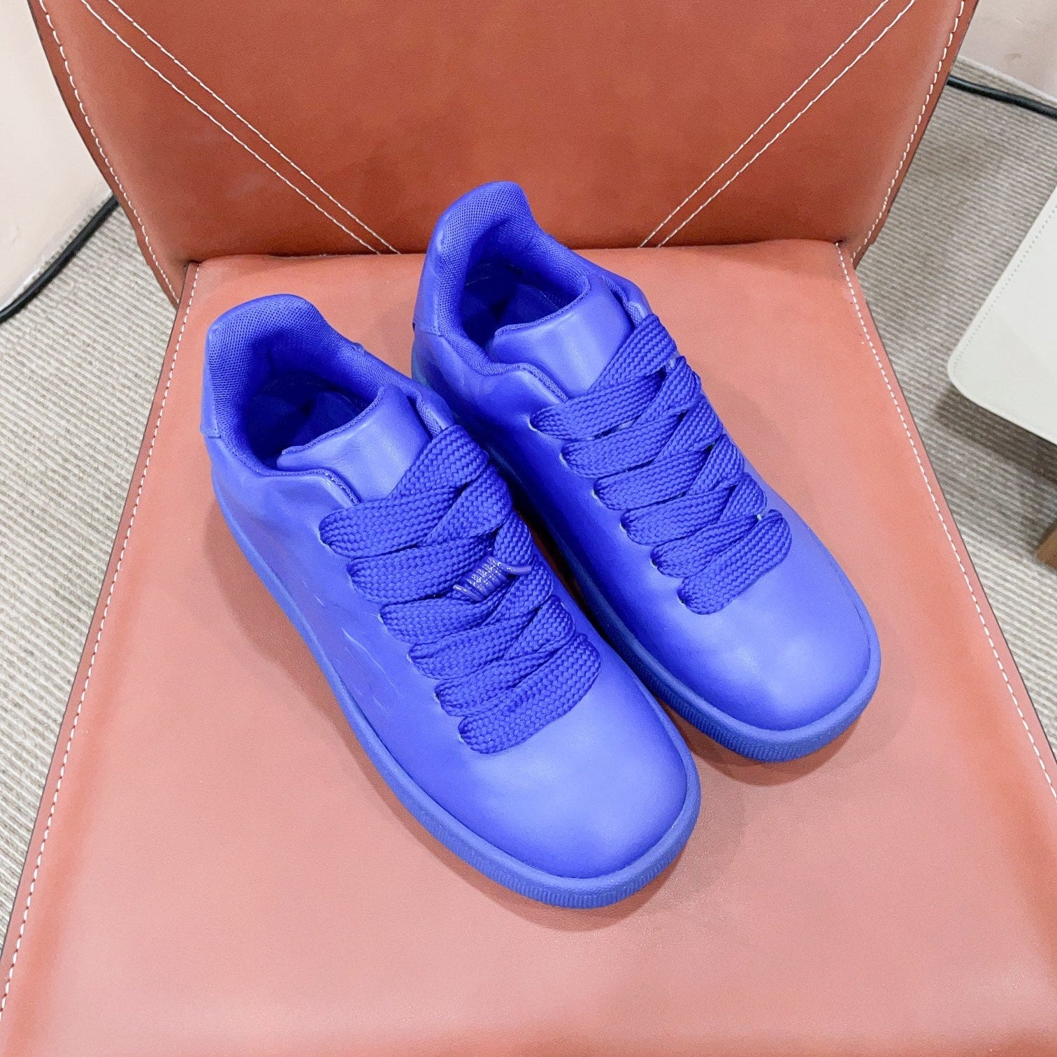 BURBERRY 26S LACE UP SNEAKERS IN BLUE CALFSKIN