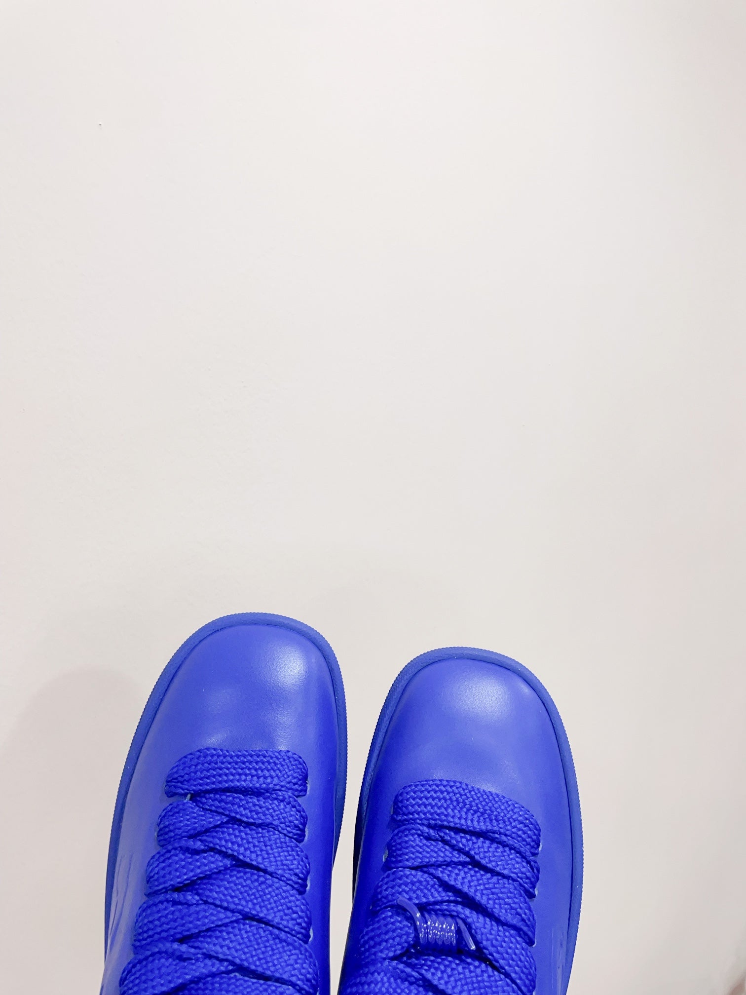 BURBERRY 26S LACE UP SNEAKERS IN BLUE CALFSKIN