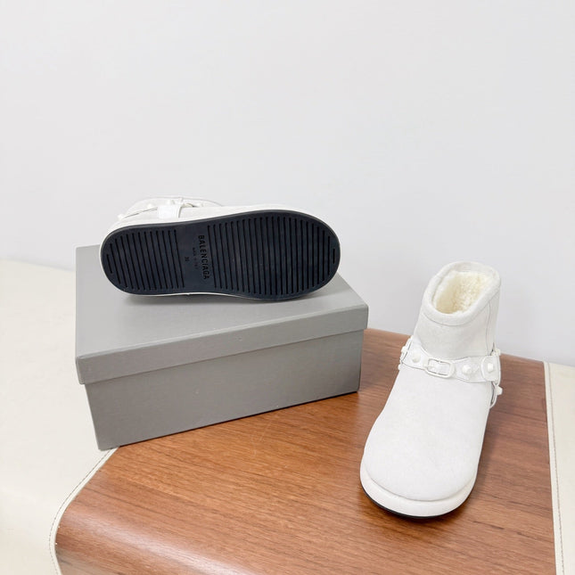 BALENCIAGA 25S ALASKA ANKLE BOOTS IN WHITE SUEDE AND LAMBSKIN