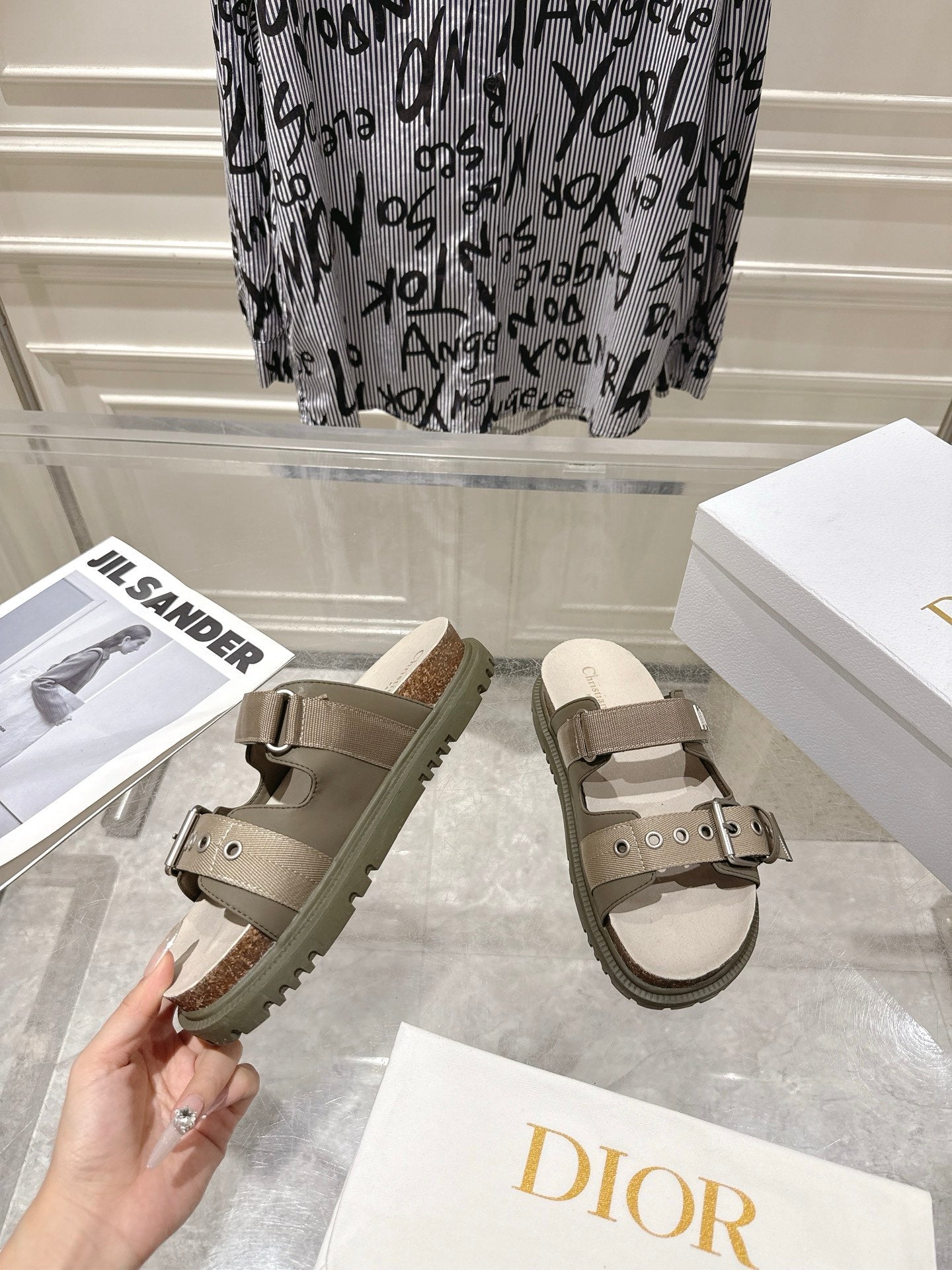 DIOR 26S SLIDES IN KHAKI CANVAS