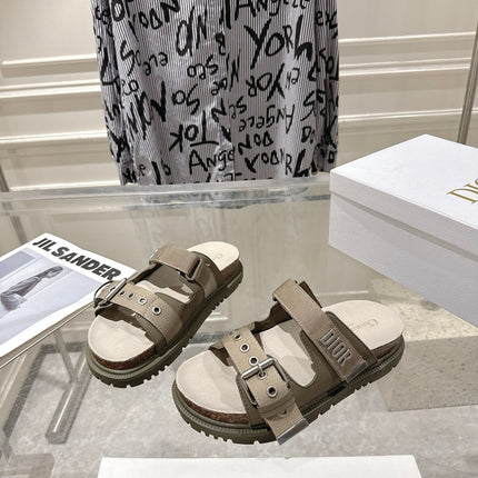 DIOR 26S SLIDES IN KHAKI CANVAS